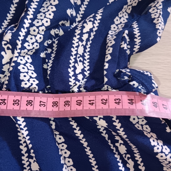 Women Plus Size Floral Print Belted Romper - Picture 15 of 16